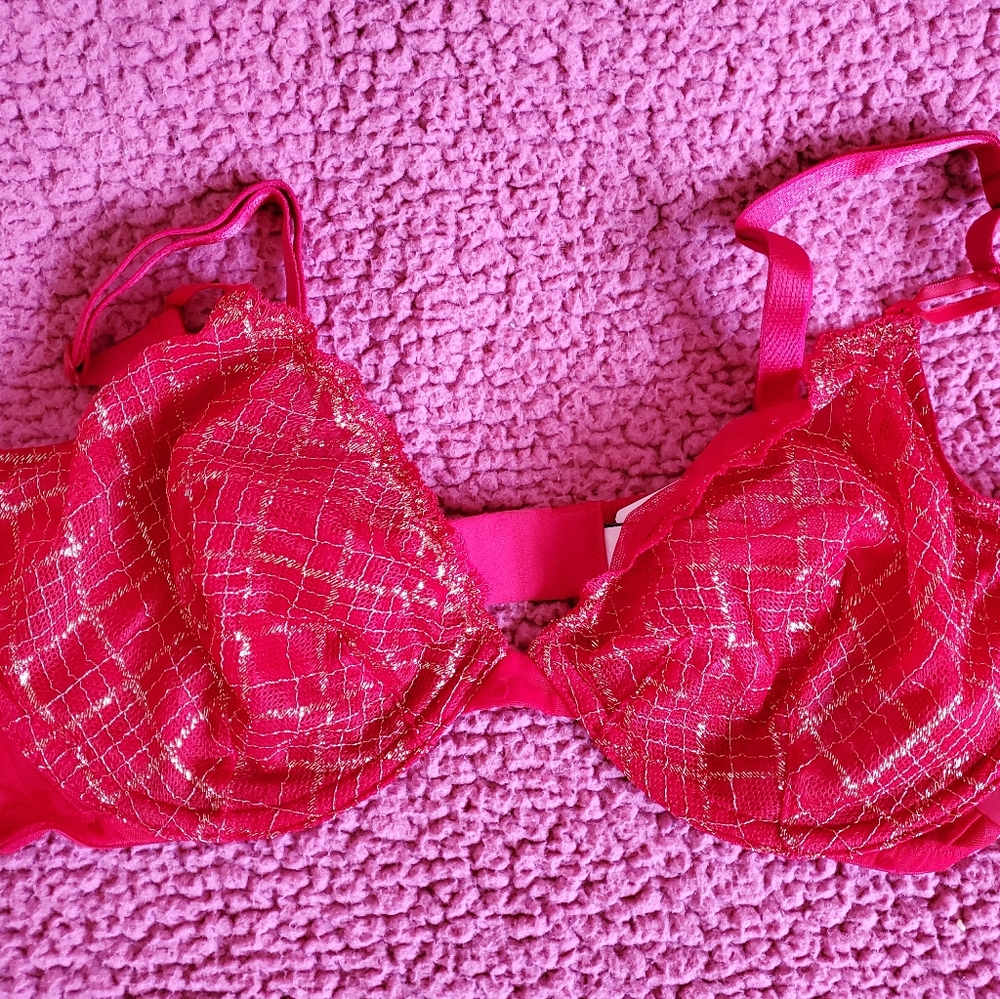 VS Bras Size 36D Sexy Tee Unlined Demi Bra